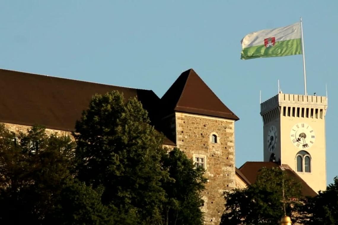 Odločitev o svetnikih na interesnih organizacijah in lokalnih skupnostih