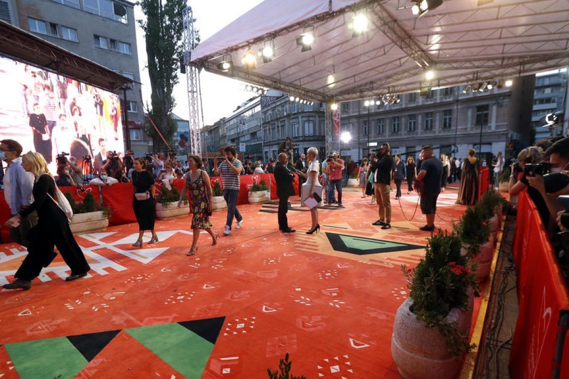 Območje brez signala prejelo srce Sarajeva za najboljšo dramsko serijo