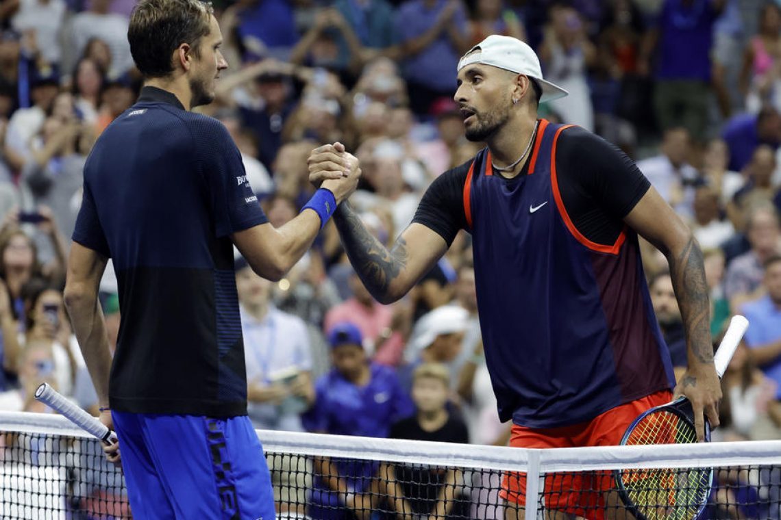 Kyrgios v New Yorku zaustavil prvega igralca sveta Medvedjeva