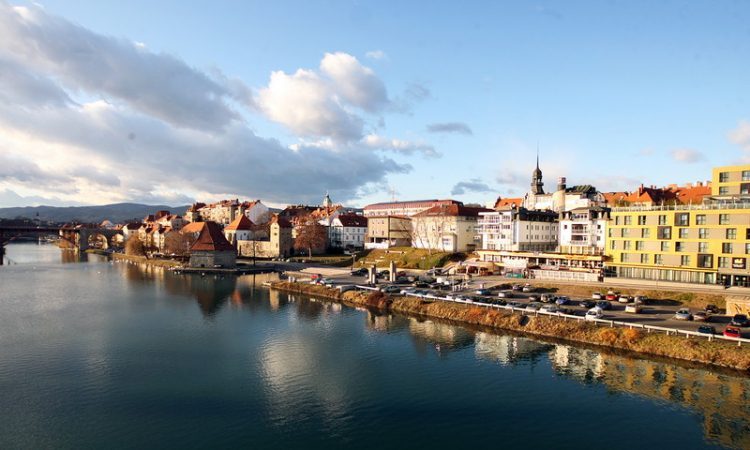 Mariborski Glavni trg v soboto zavzemajo godala in disko