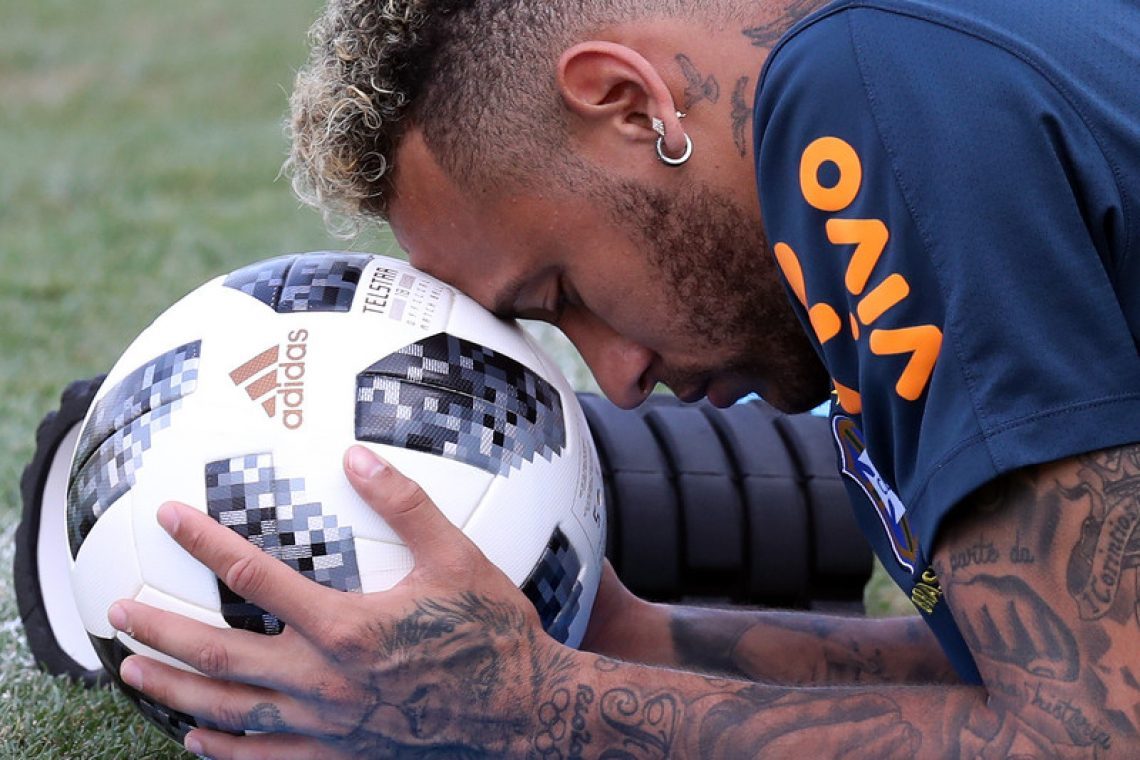 Neymar podprl Bolsonara pred predsedniškimi volitvami