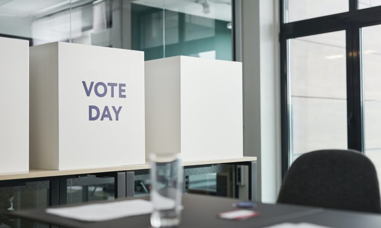 Avstrijci danes na predsedniške volitve