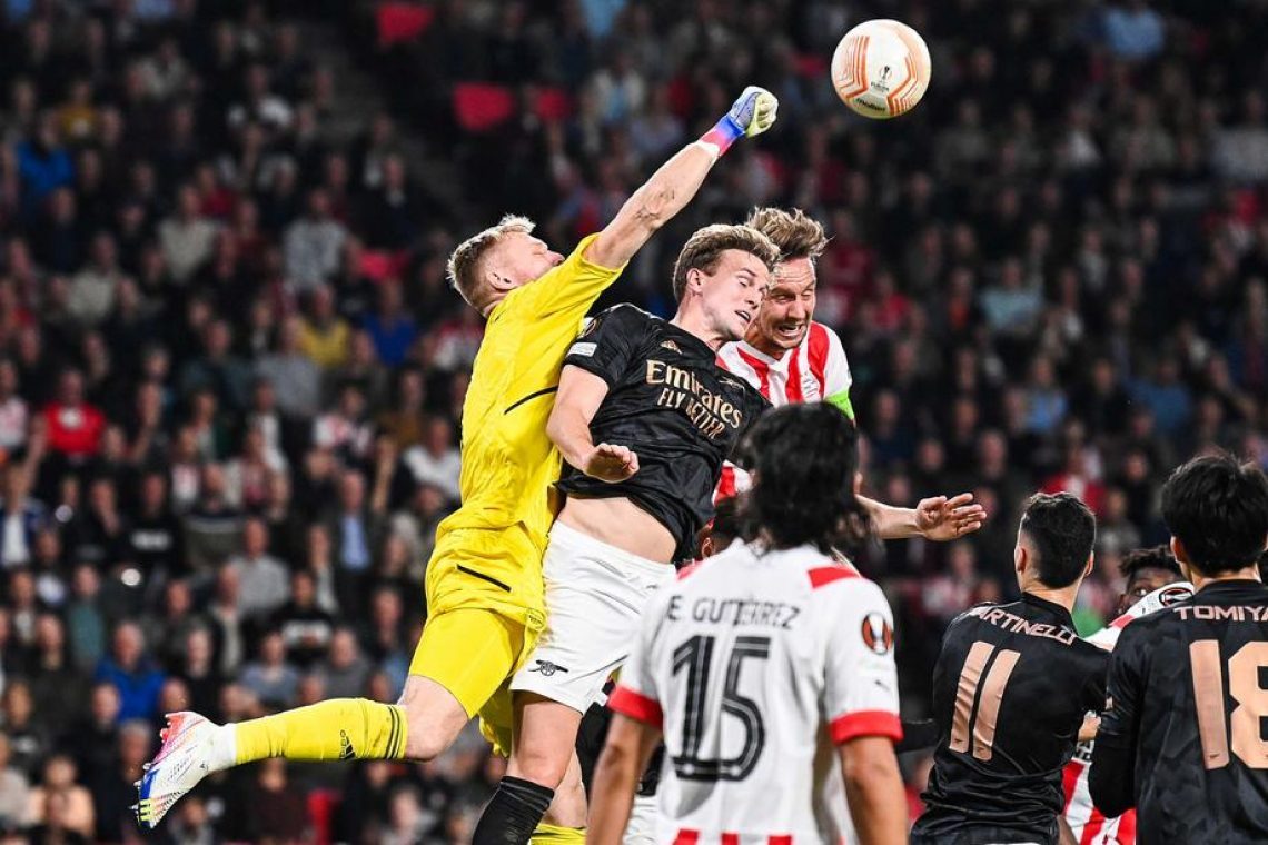 City vsaj začasno pred Arsenal, Tottenham do zmage v sodnikovem dodatku