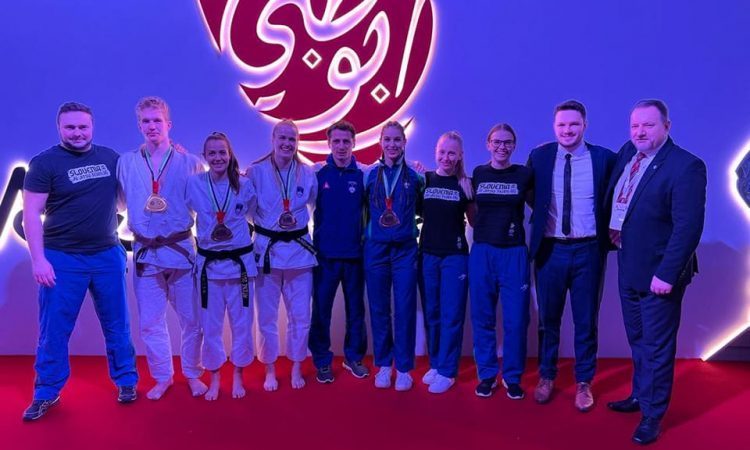 Pet medalj za slovenski ju-jitsu v Abu Dabiju