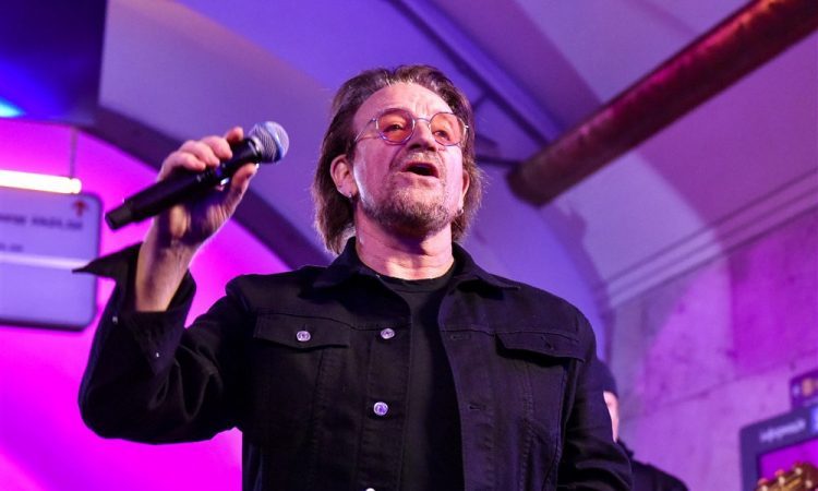 Bono izdal knjigo spominov