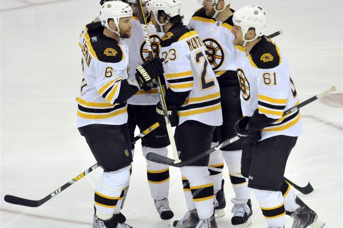Boston s 15. zmago ostaja na vrhu lige NHL