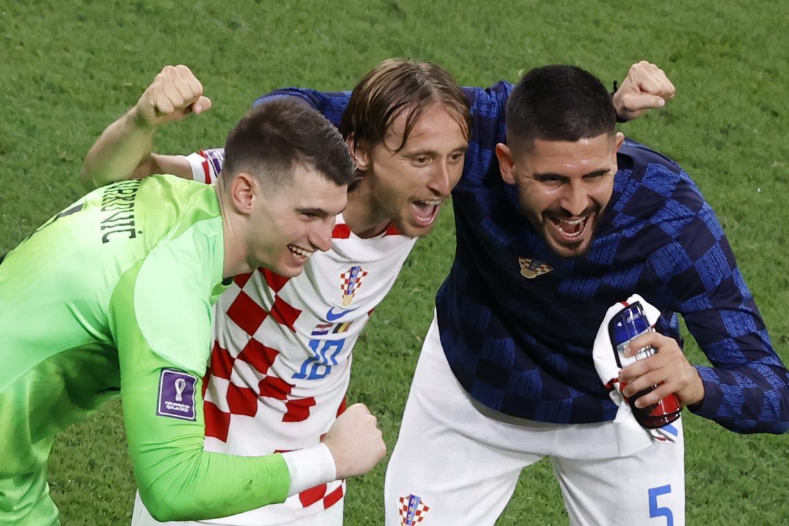 Brazilci in Hrvati v vlogah favoritov na današnjih tekmah nogometnega SP