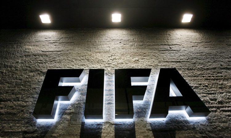 Fifa izrekla denarne kazni za Srbijo, Hrvaško in Savdsko Arabijo