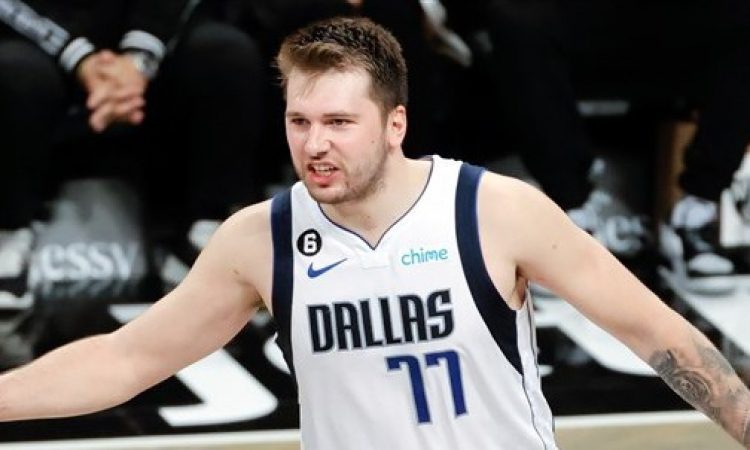 Luka Dončić končal sodni spor z mamo