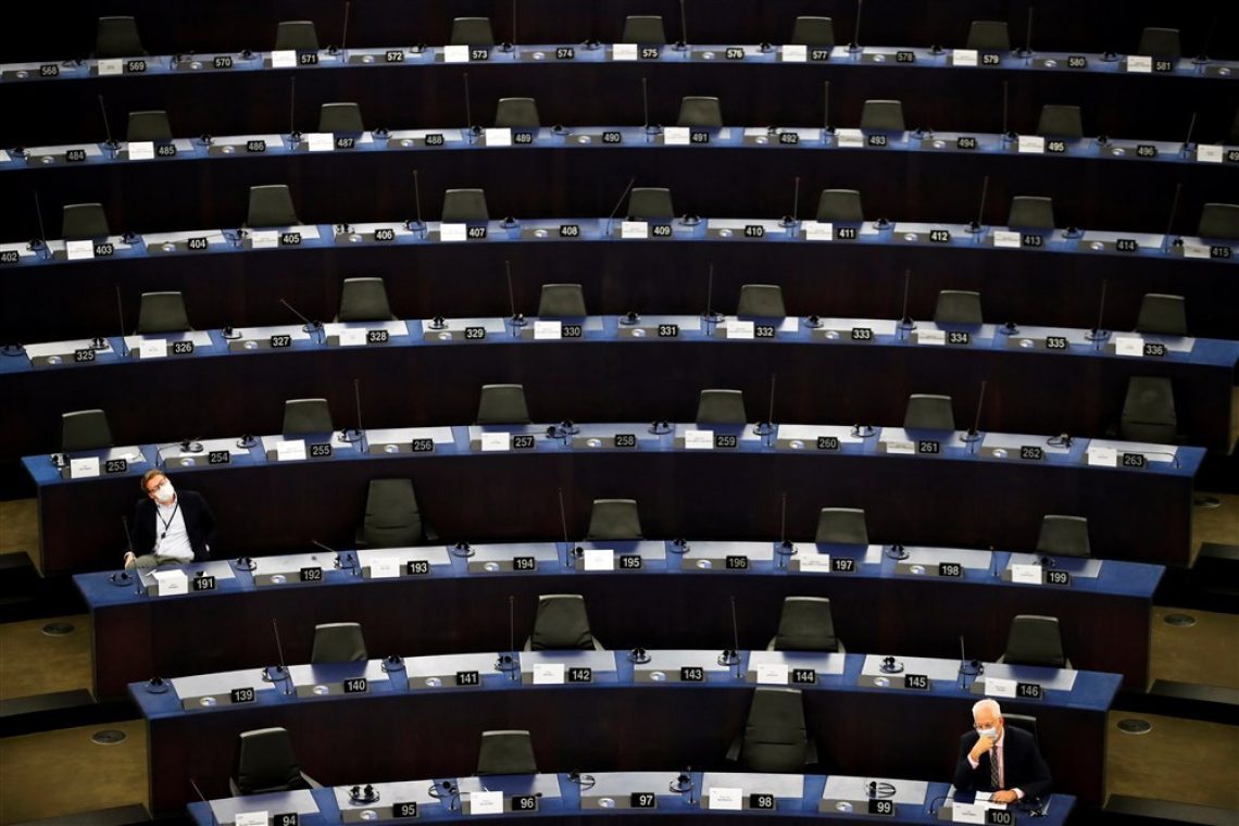 SDS in NSi vložili zahtevo za presojo ustavnosti novele zakona o dohodnini