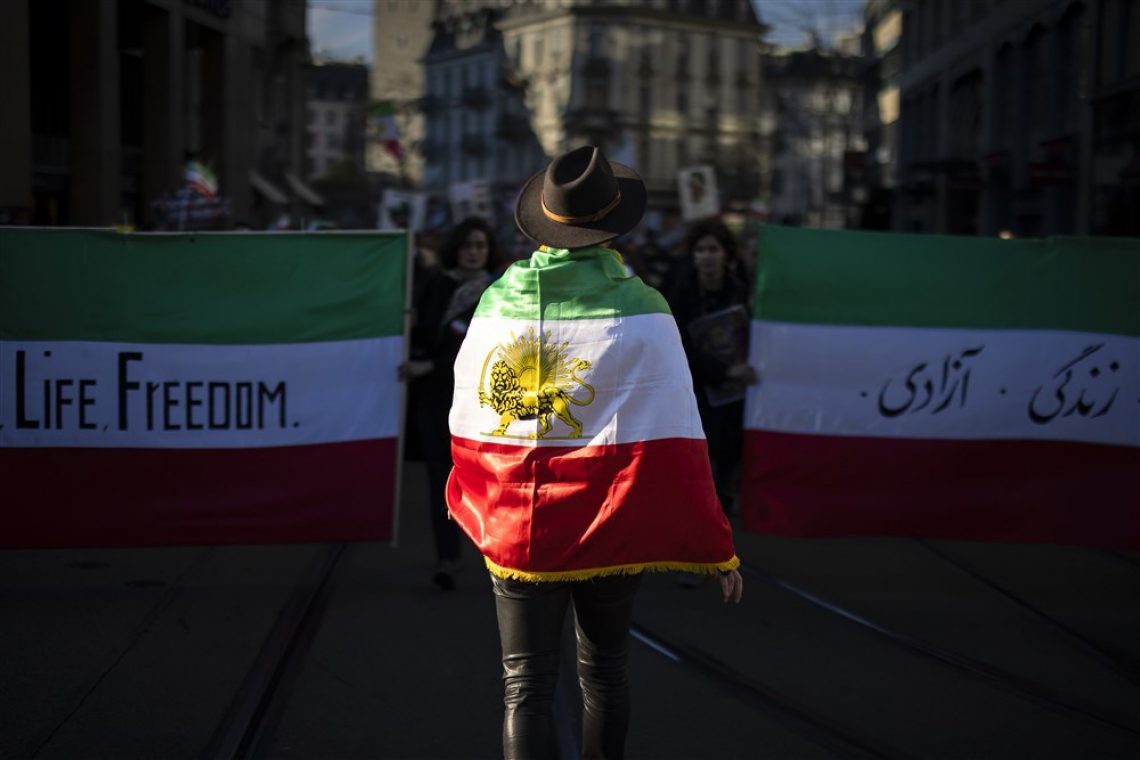 Iranski nogometaš v domovini obsojen na 26 let zapora