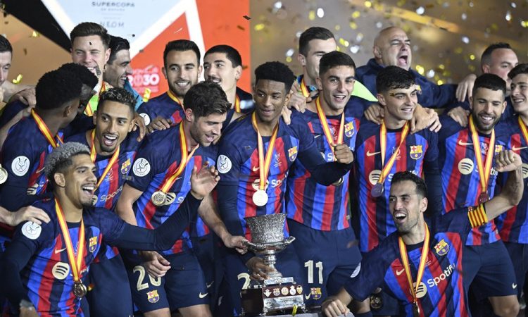 Barcelona brez večjih težav do 14. superpokalnega naslova
