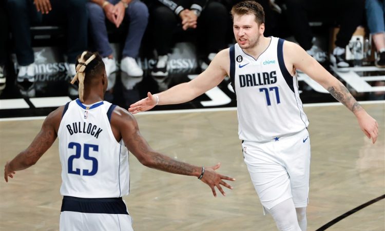 Dončić prvo ime ob zmagi proti Miamiju