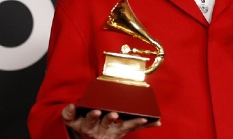 V Los Angelesu bodo razglasili letošnje dobitnike grammyjev
