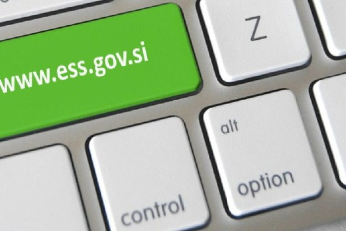 Konec leta 2022 drugič zapored upad števila prostih delovnih mest