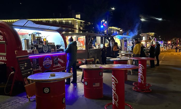 V Kranjsko Goro tudi med prvenstvom vabljeni smučarji, pohodniki in drugi
