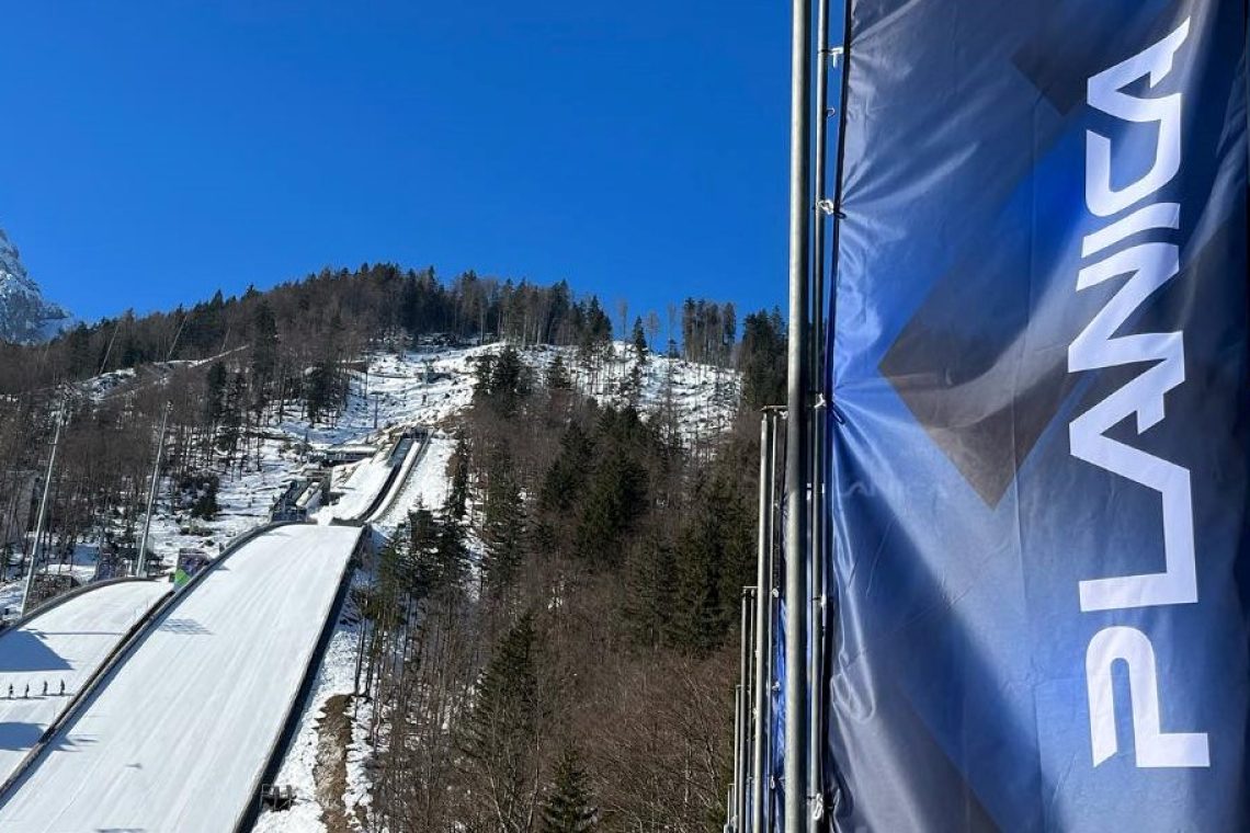Danes v Planici za odličja kombinatorke in smučarski tekači