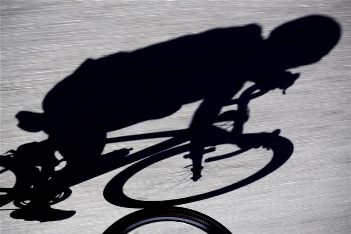 Groenewegen zmagal po dolgem sprintu, Evenepoel ostaja v vodstvu