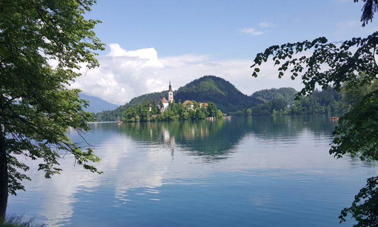 Na Bledu pričakujejo dobro, a zahtevno poletno sezono
