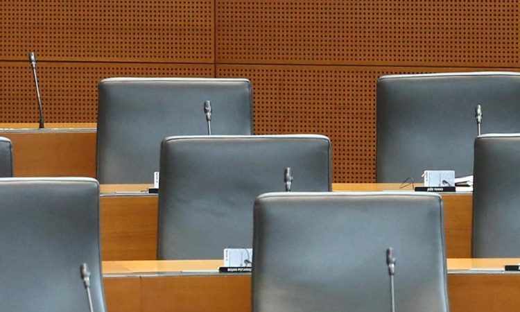 Pred poslanci predlog novele zakona o evidencah delovnega časa