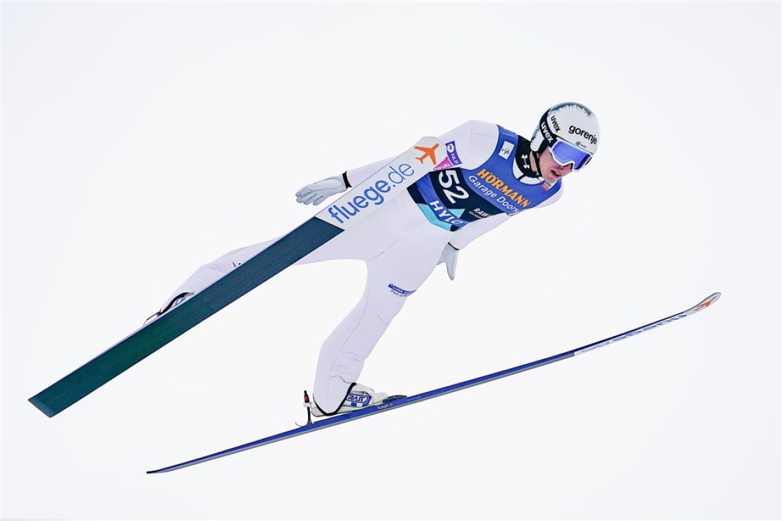 Slovenija po polovici ekipne tekme četrta, vodi Avstrija 