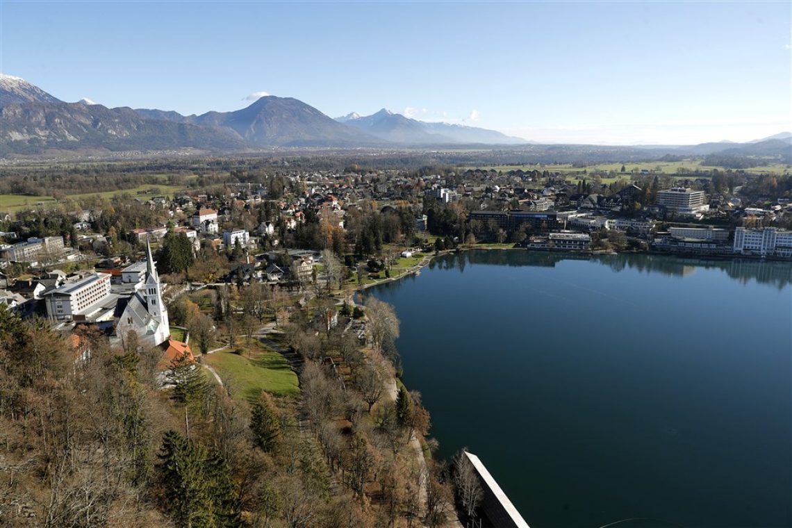 Na državni cesti proti Bledu in Bohinju letos vrsta gradbišč 