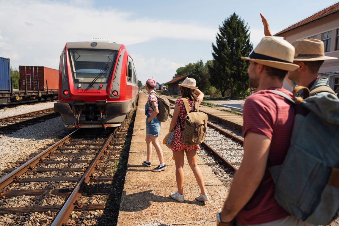 Mladim za odkrivanje Alp na voljo 150 vozovnic