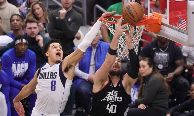Dončićev Dallas ob koncu rednega dela upa na pomoč Memphisa