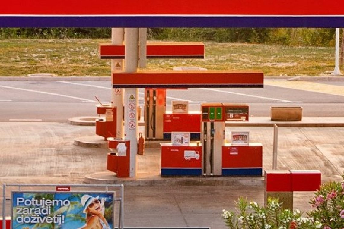 Delničarjem Petrola se letos obeta 70 centov dividende