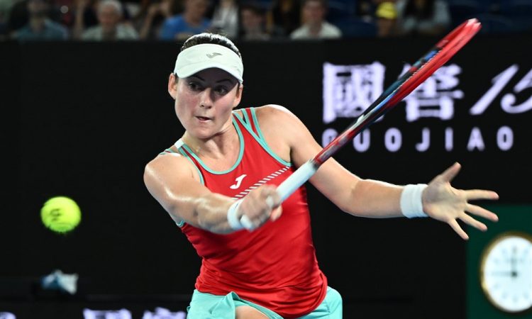 Tamara Zidanšek zmagala v Parizu, Dalila Jakupovič in Kaja Juvan v Firencah 