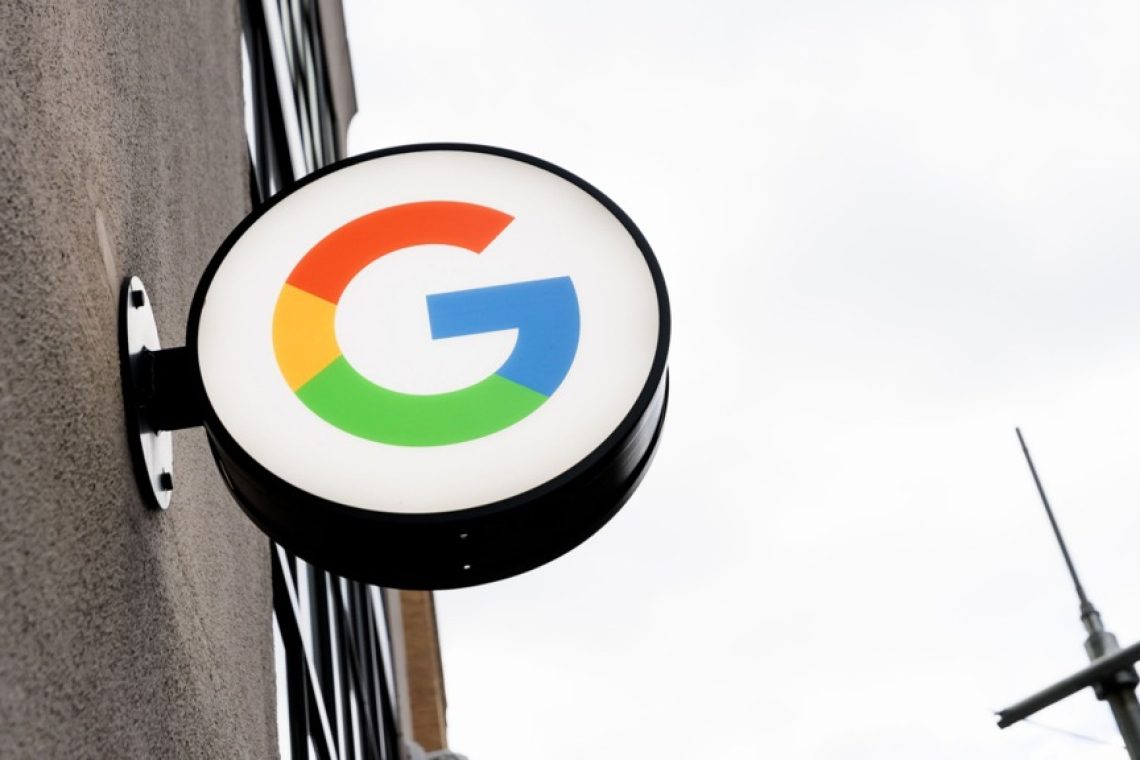 Google preizkuša umetno inteligenco za pisanje novinarskih člankov 