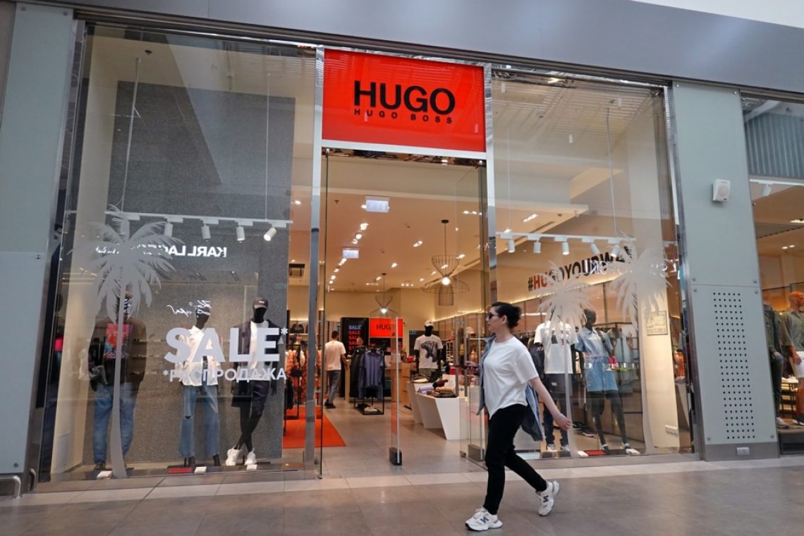 Hugo Boss po novem rekordnem četrtletju izboljšal napovedi