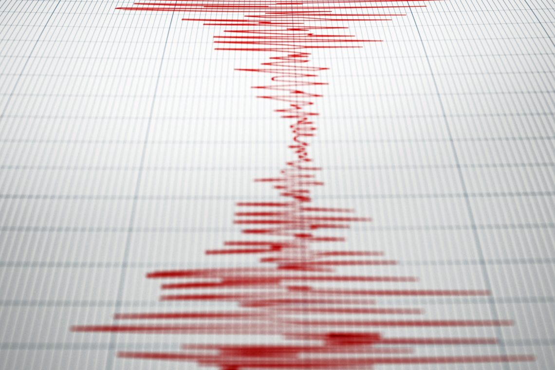 Šibek potresni sunek v bližini Kobarida