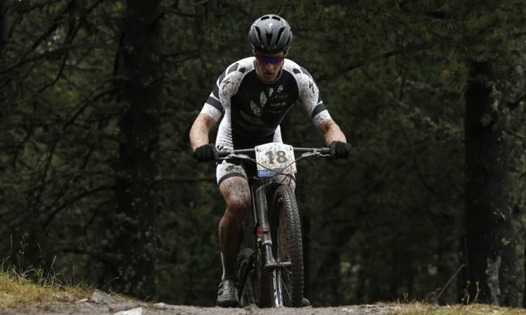 Samuel Gaze in Pauline Ferrand Prevot svetovna prvaka v kratkem krosu 