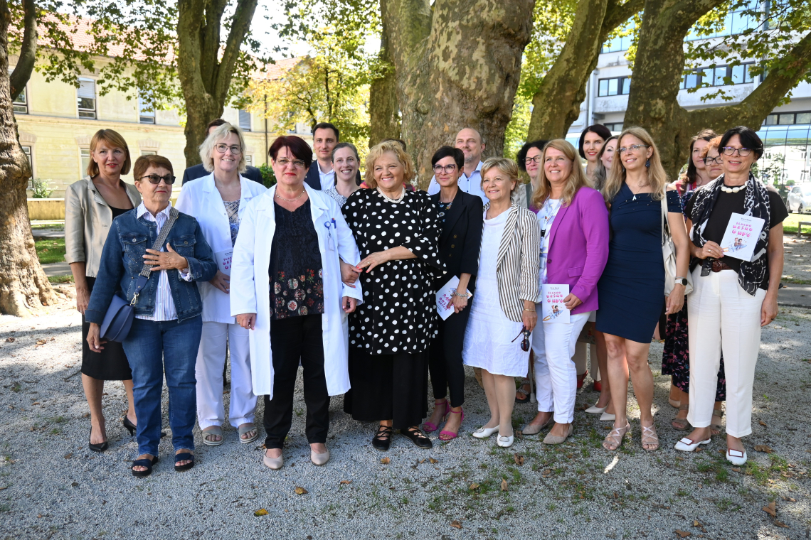 Knjižica Blazno resno o HPV v podporo staršem pri odločanju o cepljenju