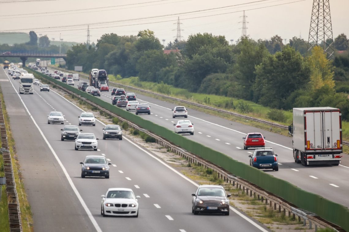 Dars: Zaradi vse večje gostote prometa tudi na južni obvoznici vsakodnevni zastoji