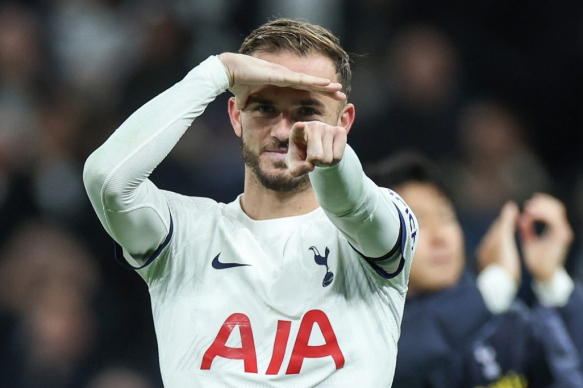 Tottenham ostaja na vrhu angleške lige