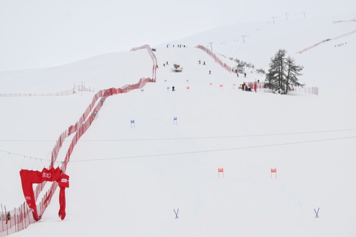 Odpovedali moški slalom in ženski superveleslalom
