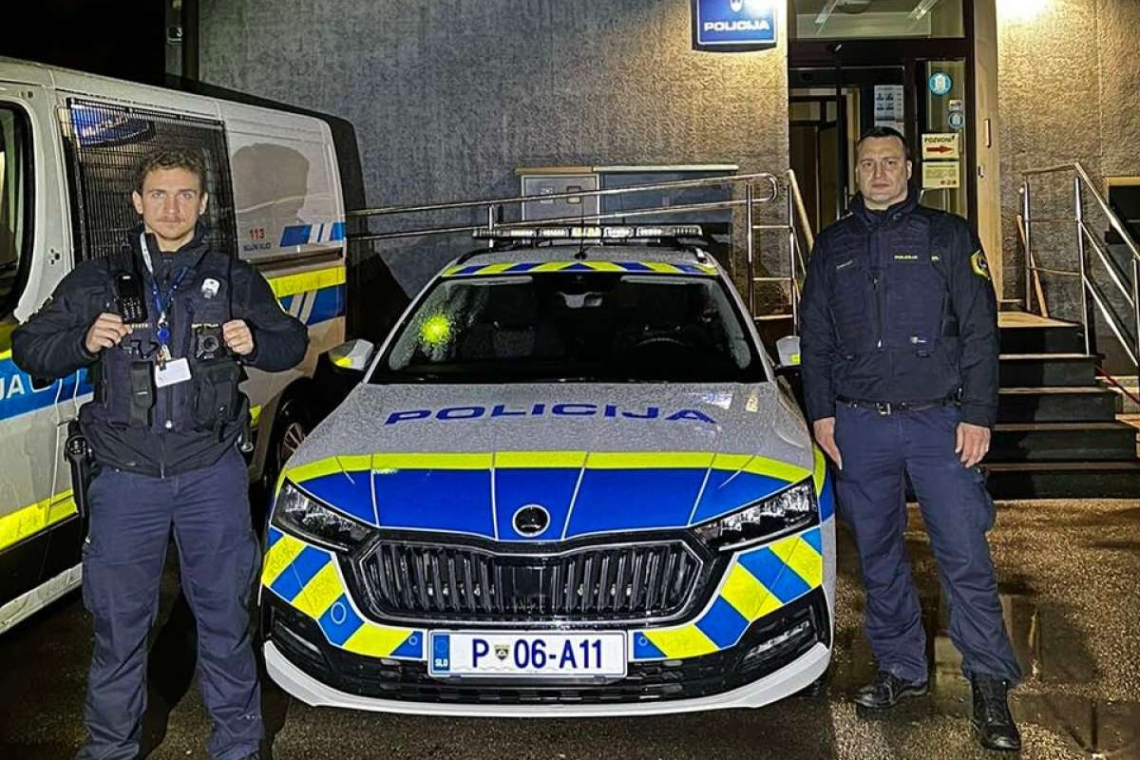 Policista iz reke rešila občanko