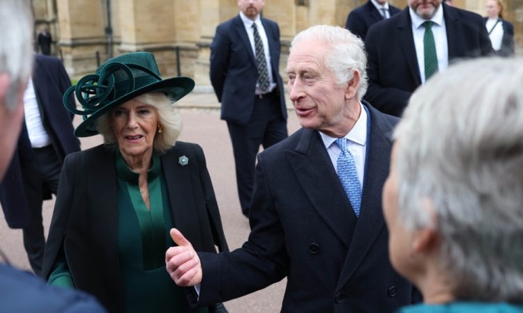 Britanski kralj se je udeležil maše na veliko noč