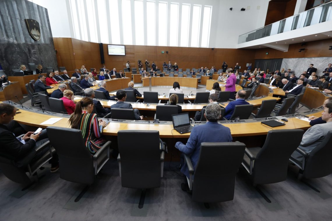 Trije posvetovalni referendumi 9. junija
