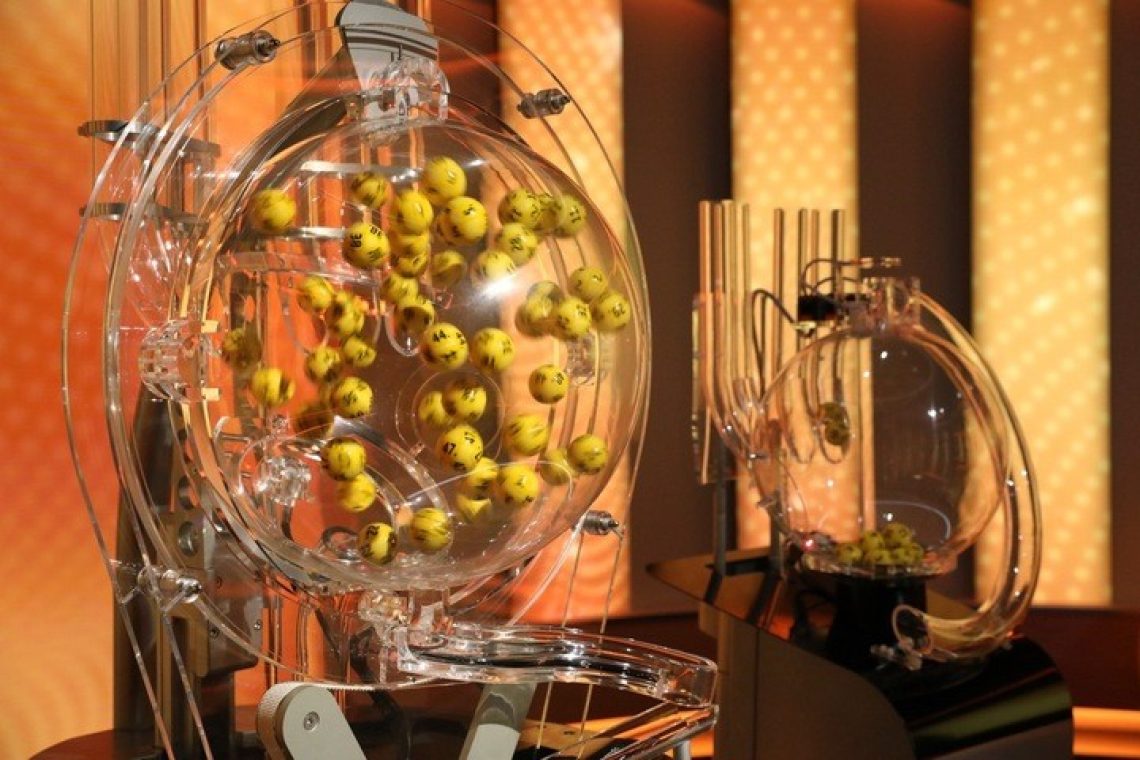 Mediji: Rekordni Eurojackpot zadela družina iz Mengša