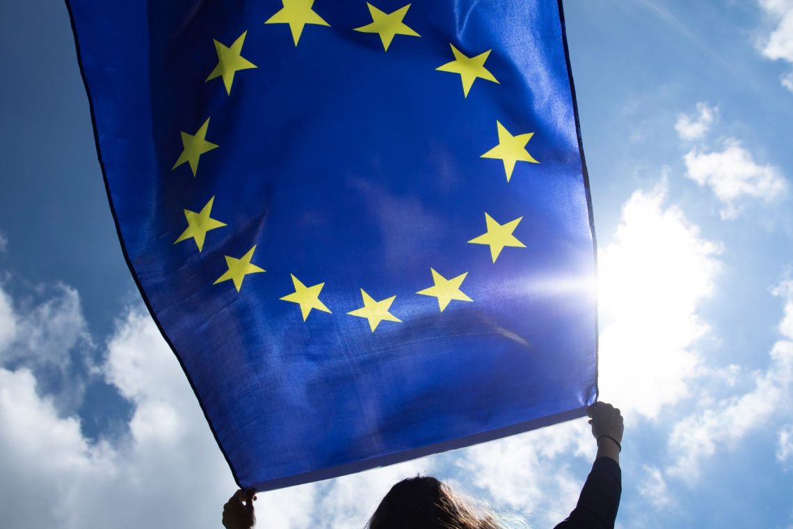 Bruselj protestiral proti evrovizijski prepovedi uporabe zastave EU