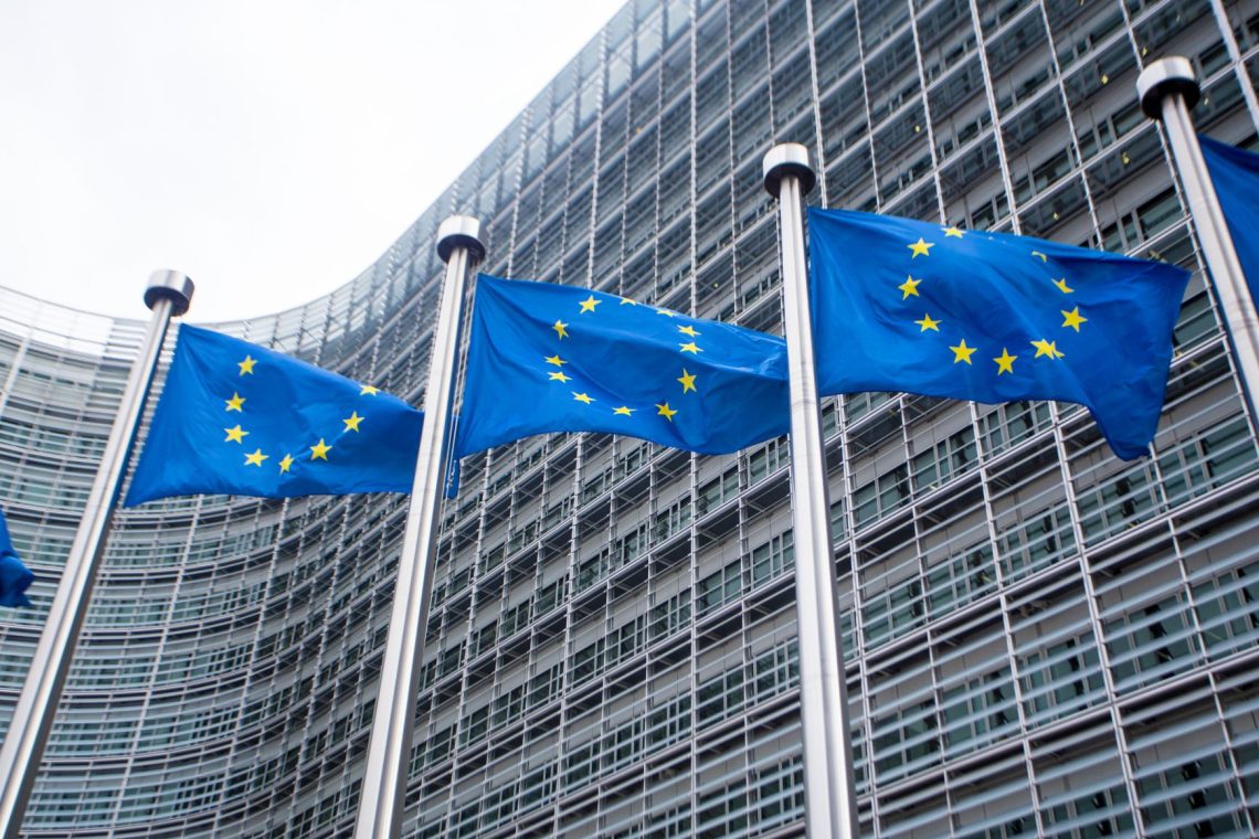 EU po novem s svojo diplomatsko akademijo