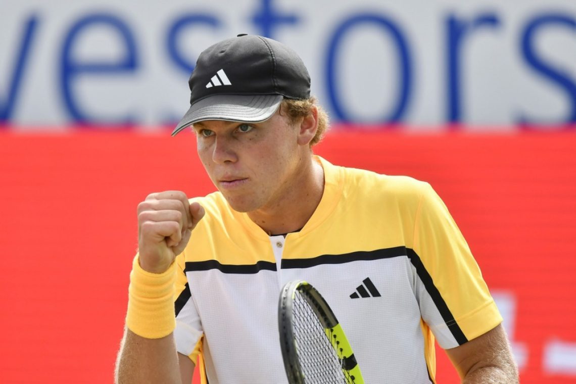 Michelsen in Giron v finalu Newporta 