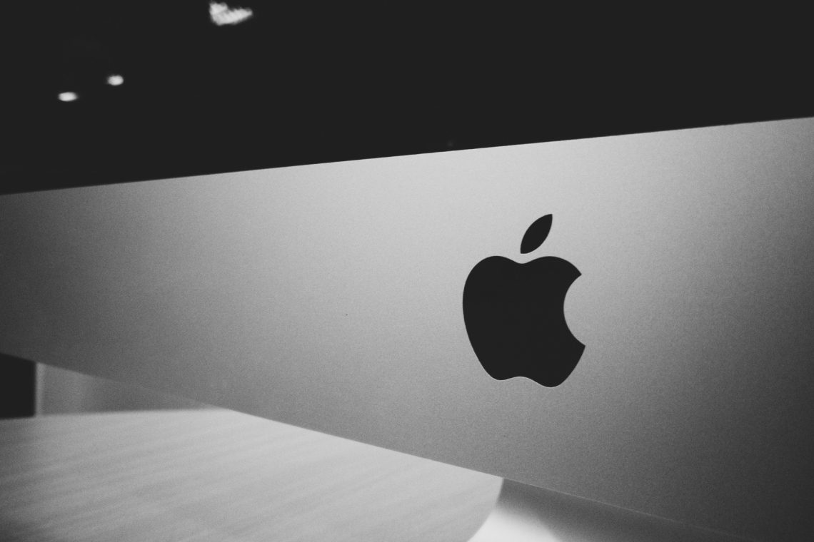 Apple naj bi odpuščal