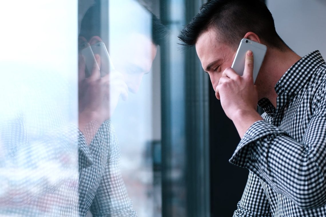 Rak na možganih ni povezan z uporabo mobilnih telefonov
