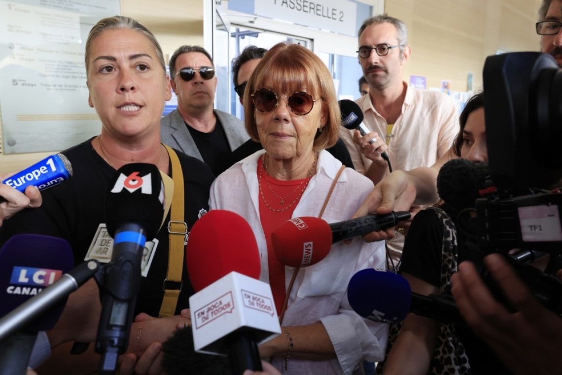V Franciji odmeva sojenje 71-letniku zaradi omamljanja in posiljevanja žene