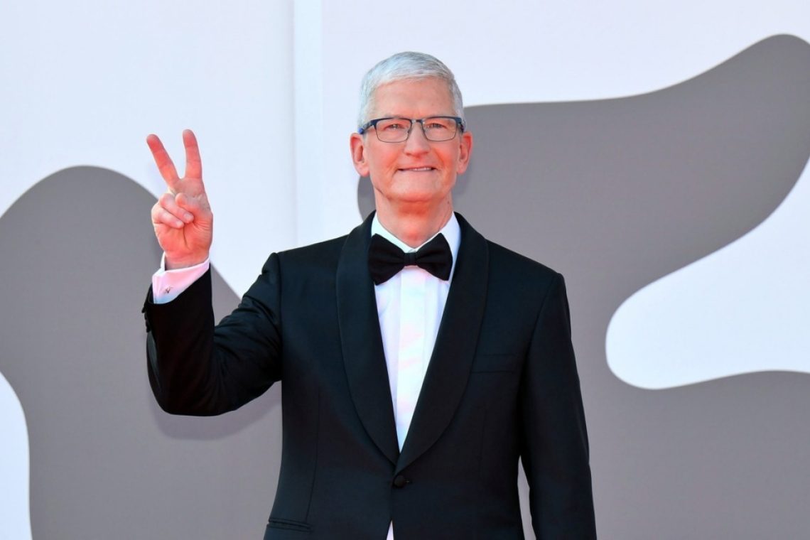 Prvi mož Appla Tim Cook obiskal Slovenijo