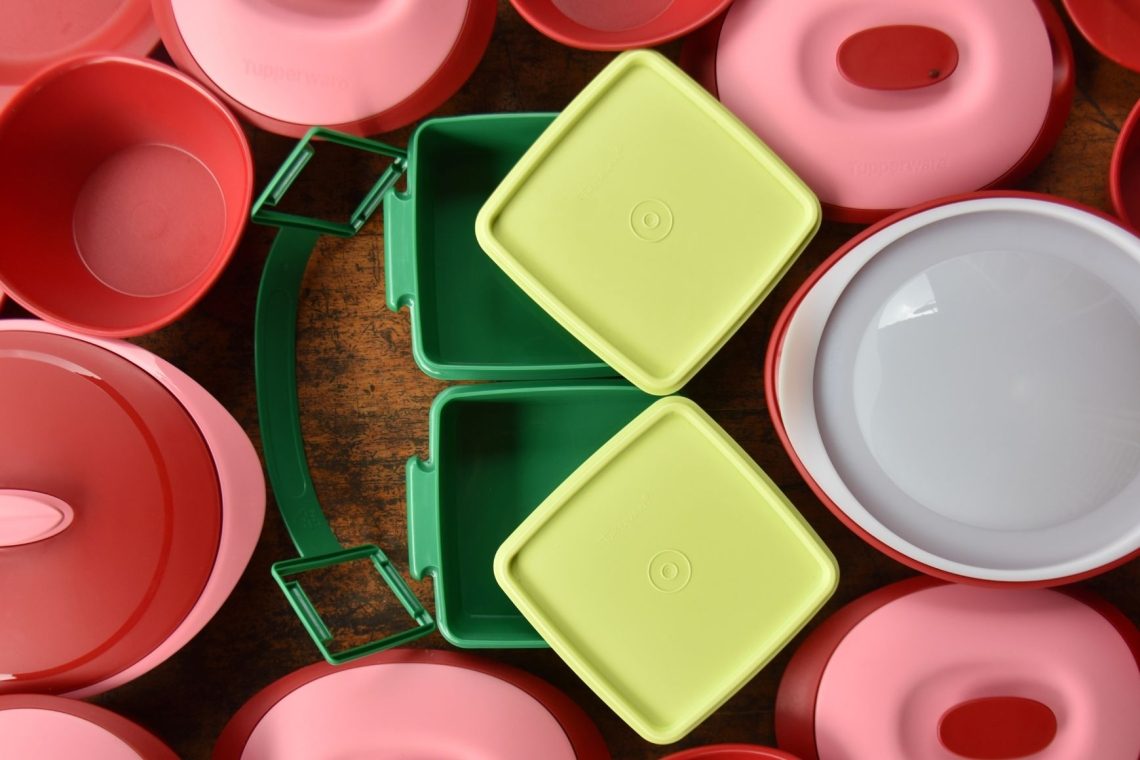 Znameniti proizvajalec plastične posode Tupperware v stečaj